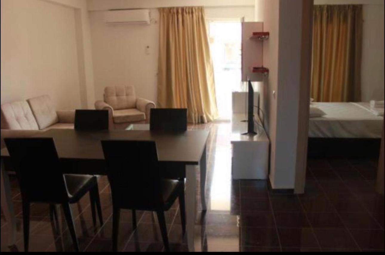 Fishta Hotel & Apartments Velipoje Luaran gambar